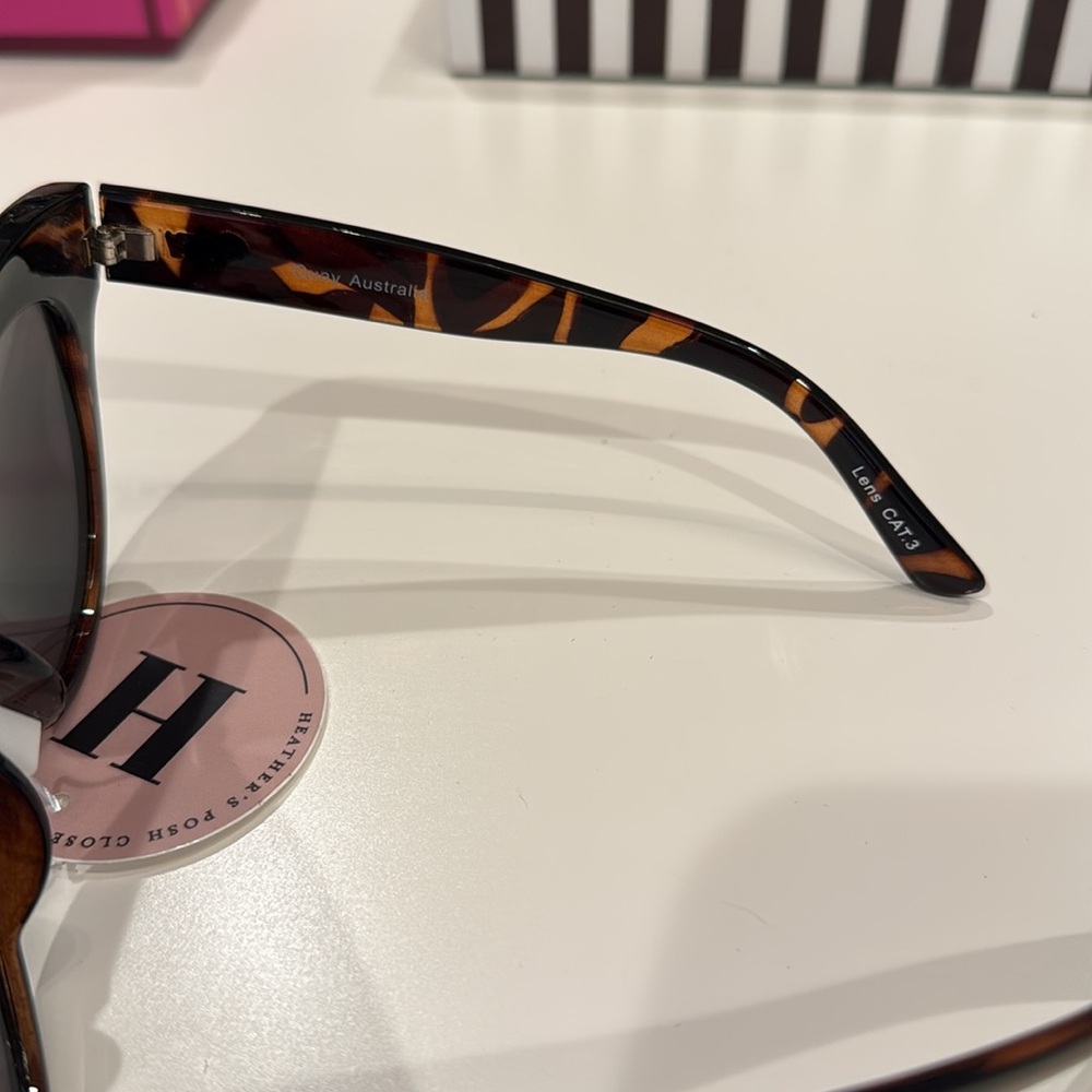 Quay Australia Brown Sunglasses - Picture 3 of 5